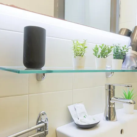 דירה La Casa Di Volta A ג'נובה